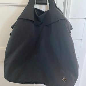 Lululemon On My Level Bag Black 19L